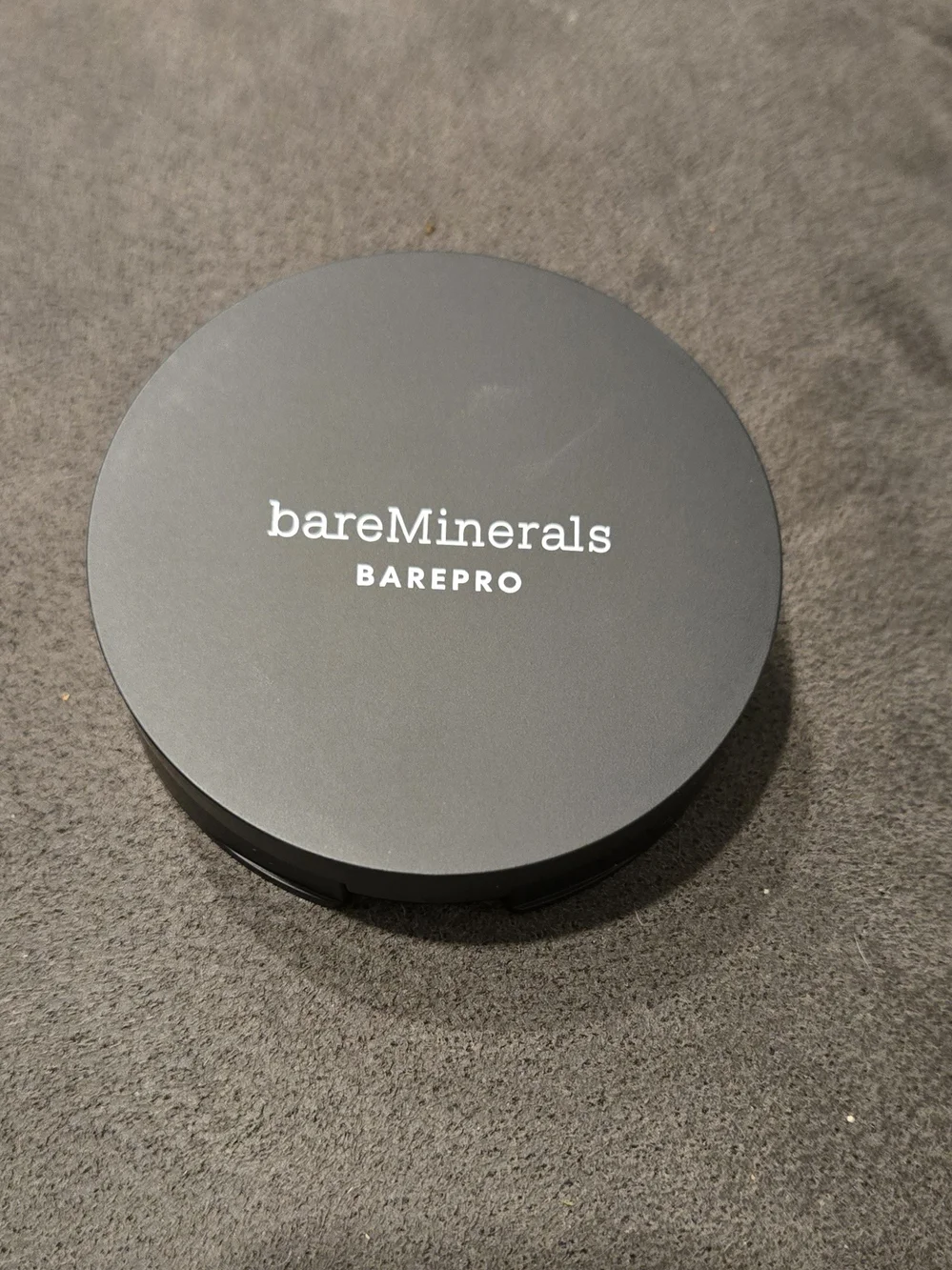 bareMinerals BAREPRO 24 HR Wear Powder Foundation - Black